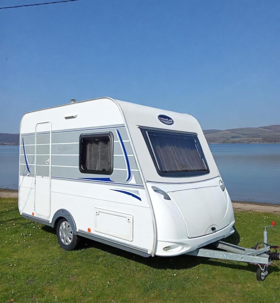Caravane de 750 kg, état neuf., Caravanes & Camping, Coin salon convertible, Jusqu'à 4 m, Particulier, Poêle