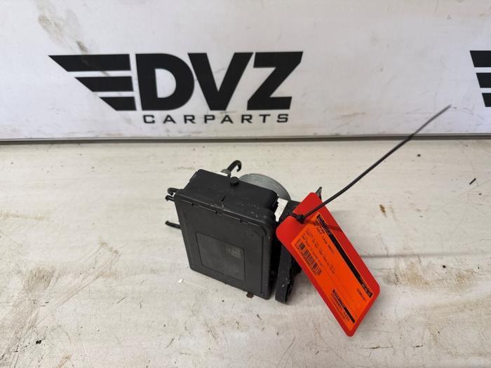 ABS Pomp van een Volkswagen Golf, Autos : Pièces & Accessoires, Électronique & Câbles, Volkswagen, Utilisé, 3 mois de garantie