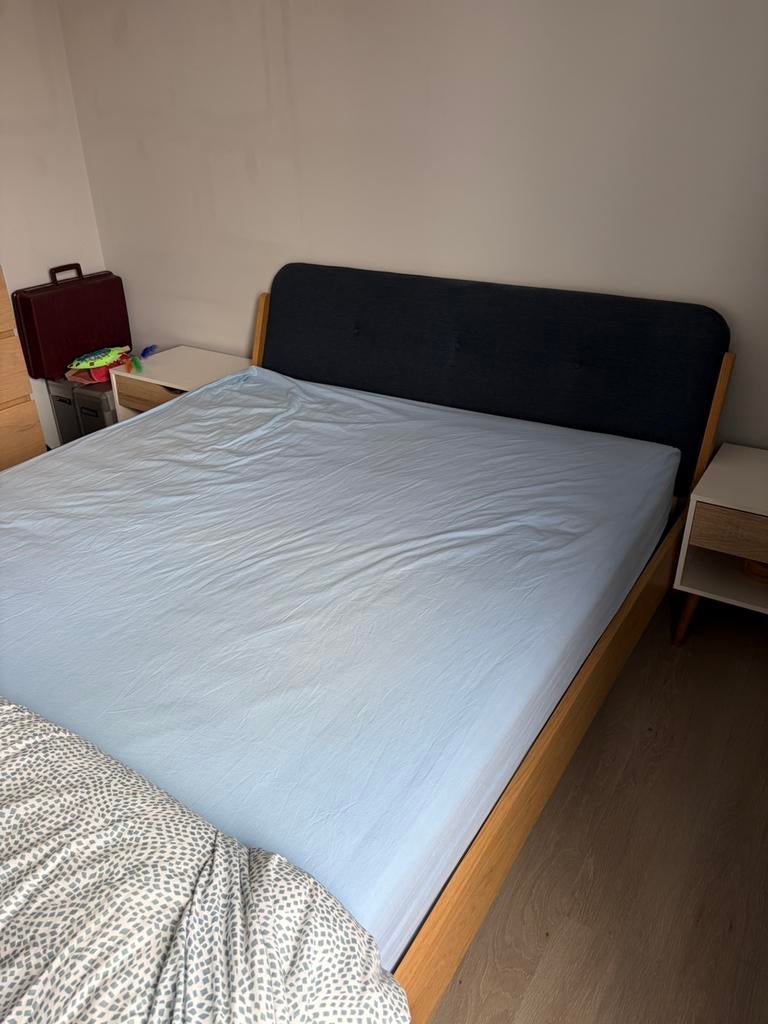 Bed 160cm in zeer goede staat, Ophalen, Zo goed als nieuw