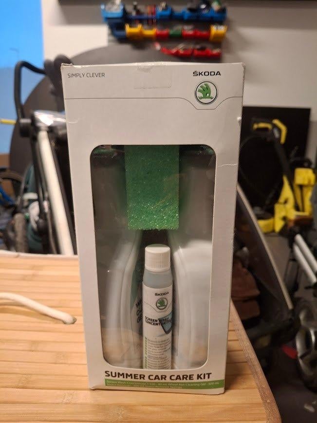 Auto summer care kit, Autos : Divers, Produits d'entretien, Enlèvement