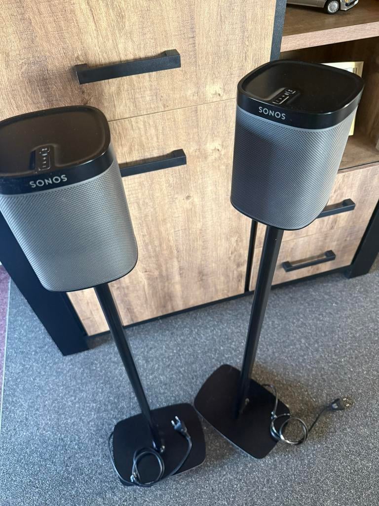 Sonos Play One set met Sonos standaards, TV, Hi-fi & Vidéo, Enceintes, Comme neuf, Sorento, Enlèvement