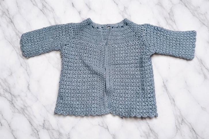 Lot vêtements vintage bébé fille - 68 + bonnet + chaussettes, Enfants & Bébés, Vêtements de bébé | Packs de vêtements pour bébés