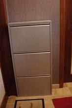 schoenenkastje met klepdeurtjes-ophangbaar, Ophalen