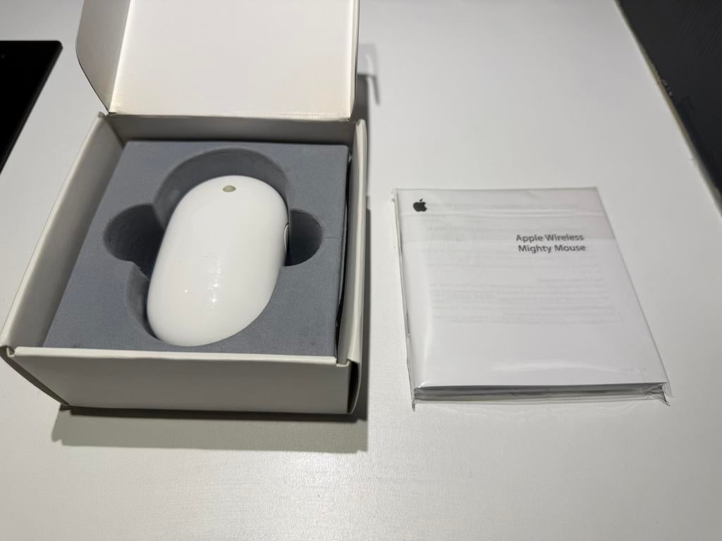 Apple Mighty Mouse, Computers en Software, Muizen, Ophalen, Gebruikt, Draadloos, Muis
