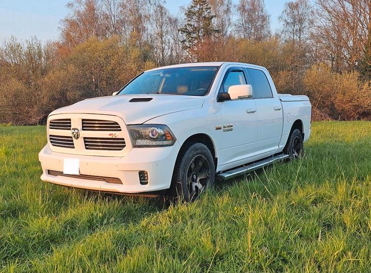 Dodge Ram 1500 5.7 V8 LPG 4x4 Luchtvering 2015, Auto's, Dodge, Particulier, RAM 1500, 4x4, Achteruitrijcamera, Airconditioning