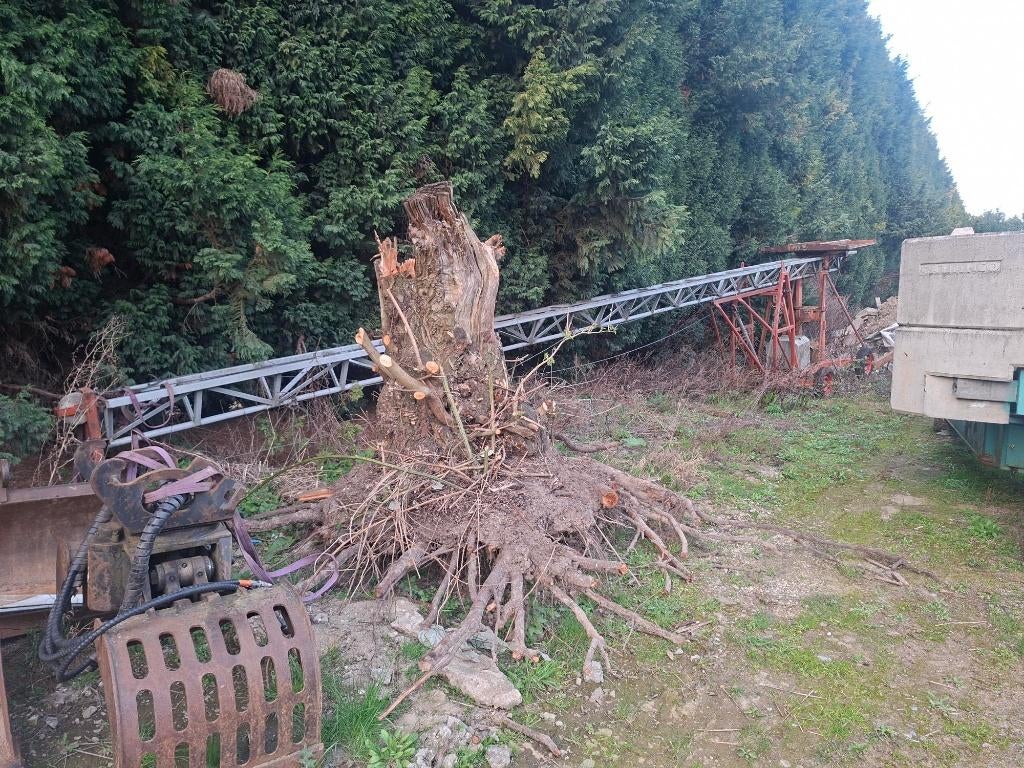 bouwlift 12m, Ophalen, Gebruikt, Bouwlift