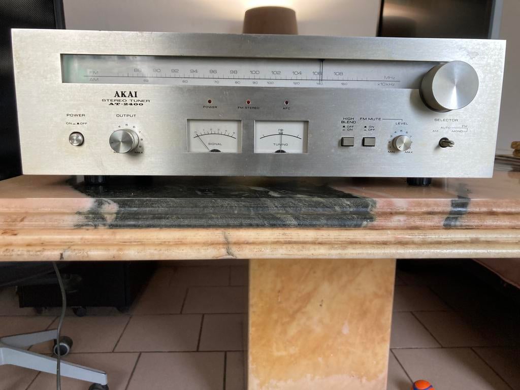 Tuner Akai AT-2400, TV, Hi-fi & Vidéo, Amplificateurs & Ampli-syntoniseurs, Enlèvement ou Envoi, Utilisé
