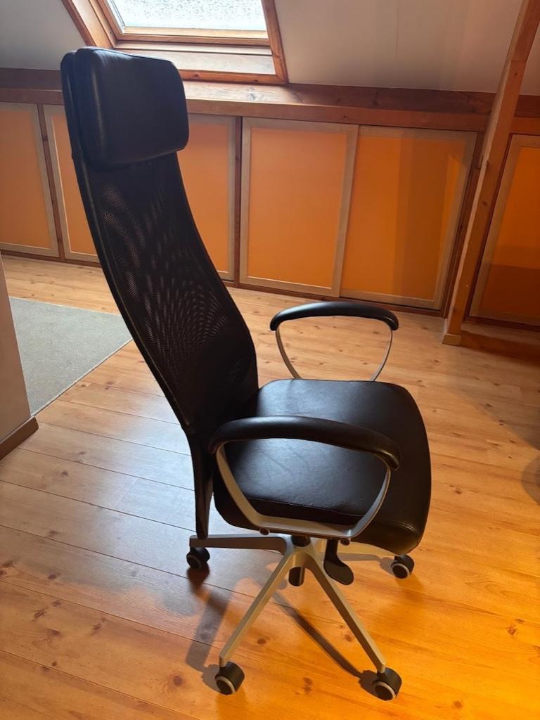 Degelijke bureaustoel, Huis en Inrichting, Bureaustoelen, Ophalen, Zwart, Zo goed als nieuw, Bureaustoel