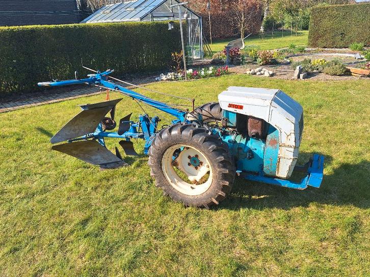 Motoculteur Bertolini met kantelploeg, Articles professionnels, Machines & Construction | Jardin, Parc & Sylviculture, Labour