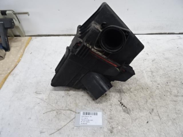 FILTRE À AIR Volkswagen Polo IV (9N1 / 2/3), Autos : Pièces & Accessoires, Utilisé, Volkswagen