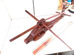 maquette helicoptere bois ou !!!, Enlèvement ou Envoi, Armée de l'air, Objet d'art