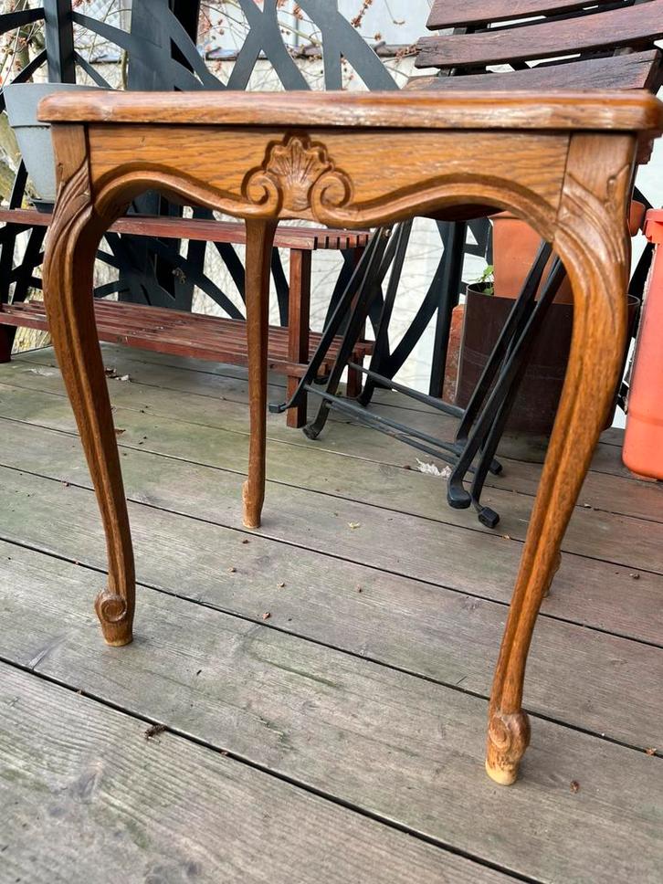 Petite table d’appoint ancienne, Antiquités & Art, Antiquités | Meubles | Tables, Enlèvement