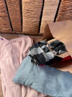 Sacs avec vêtements, Enlèvement, Comme neuf