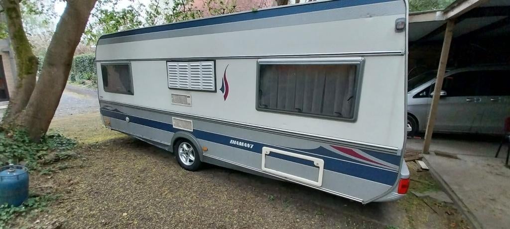 Fendt caravan 560 tf   Verkocht, Caravanes & Camping, Caravanes, Particulier, jusqu'à 4, 1250 - 1500 kg, Banquette en rond, Fendt
