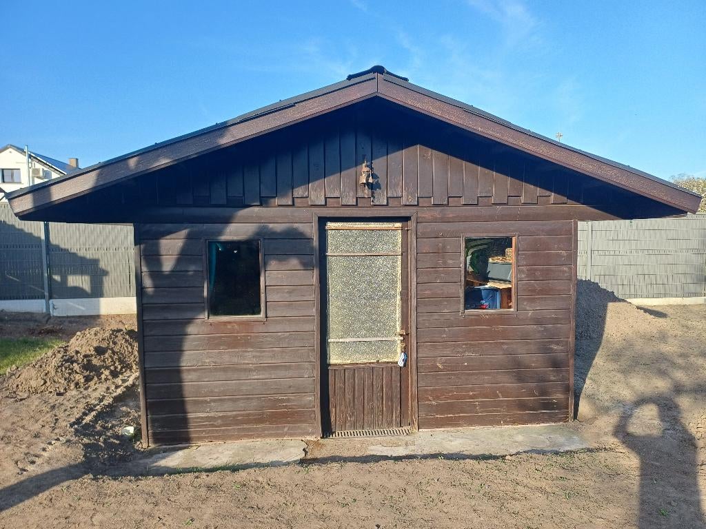 Tuinhuis 3m7 breed en 4m lang, Tuin en Terras, Tuinhuizen, Gebruikt, Tuinhuis, Hout, 250 tot 300 cm, 200 tot 400 cm, 2 ramen, Met overkapping