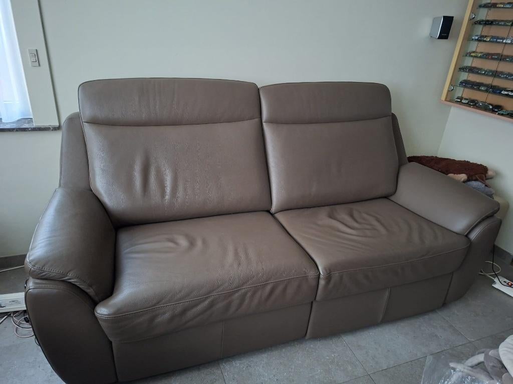 Canapé en cuir de qualité 2 places et 3 places couleur taupe, 200 à 250 cm, Banc droit, Comme neuf, Enlèvement