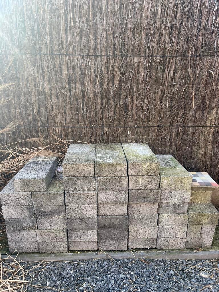 Volle betonblok  39/09/19, Ophalen, Zo goed als nieuw