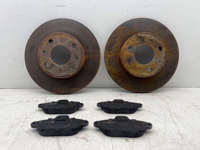 Remschijf + blok voor van een Fiat Panda, Auto-onderdelen, Remmen en Aandrijving, Fiat, Gebruikt, 3 maanden garantie, Ophalen of Verzenden