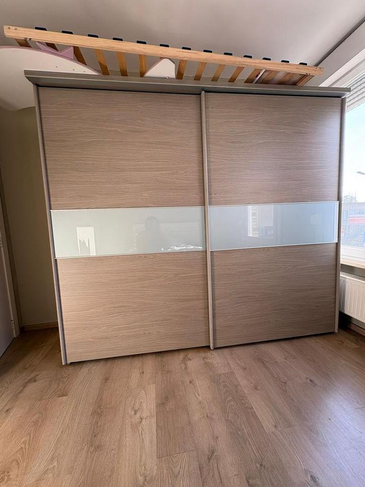 Kledingkast met schuifdeur + 2 nachtkastjes, Huis en Inrichting, Kasten | Kleerkasten, Ophalen