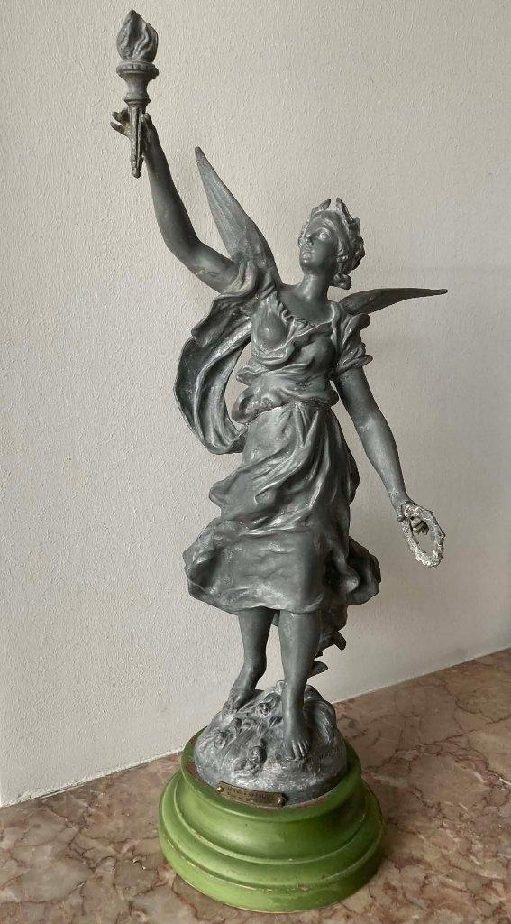 Engel Victorie van Auguste Moreau (getekend): 52 cm, Antiquités & Art, Enlèvement