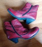 Enkellaarsjes van Fly London 38, Ophalen