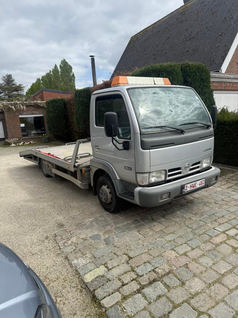 Nissan Cabstar takelwagen 089000 km, Bedrijf, Airconditioning, Te koop, Nissan