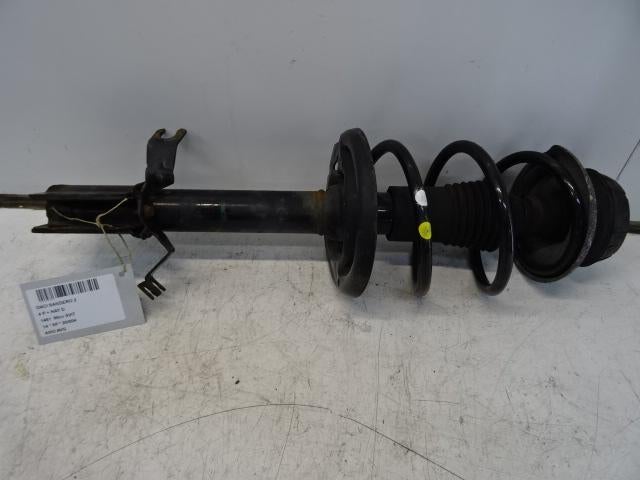 AMORTISSEUR OU ABSORBEUR DE CHOC AVANT GAUCHE Sandero II, Dacia, Mevr. I. Hauben, Utilisé, Rue de l'Espoir 34 34
4030  GRIVEGNÉE, BE