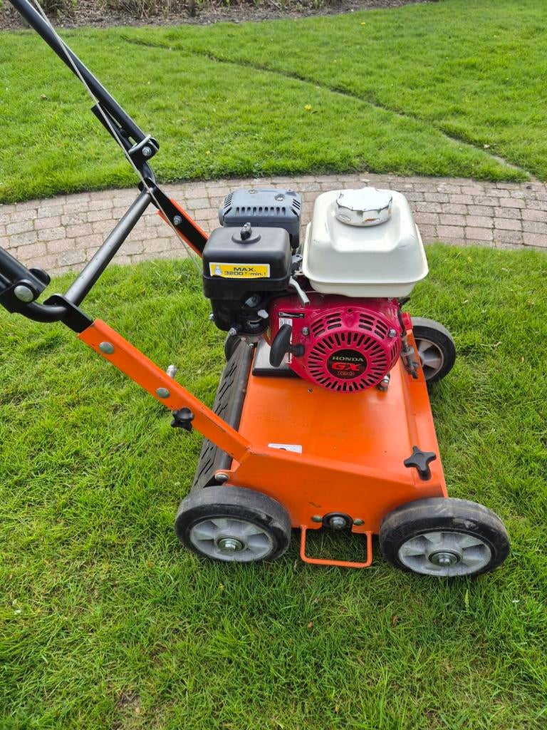 Eliet E401 verticuteermachine  Honda motor ( 100% messen), Tuin en Terras, Verticuteermachines, Ophalen, Zo goed als nieuw, Benzine