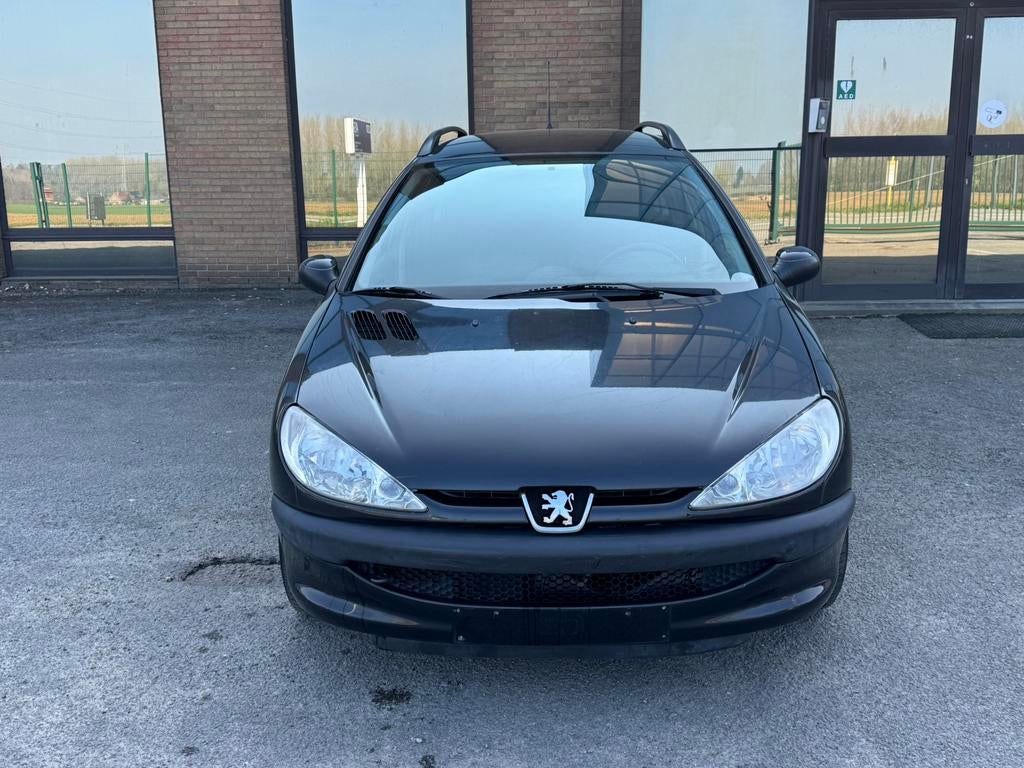 Peugeot 206 1.1 essence, Bedrijf, Handgeschakeld, 5 deurs, Elektrische ramen