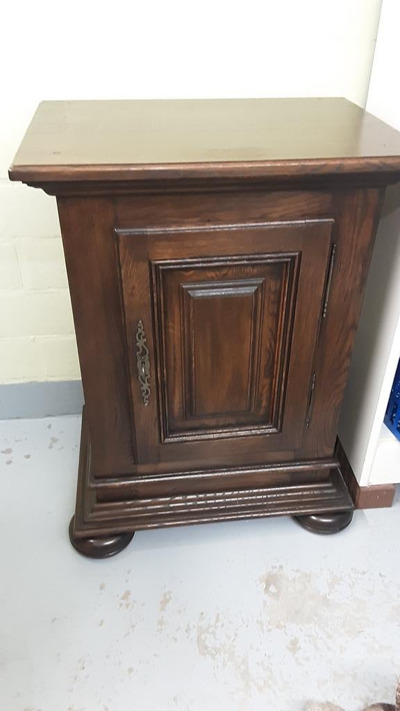 Gratis 2kasten in donkere eik, Enlèvement ou Envoi