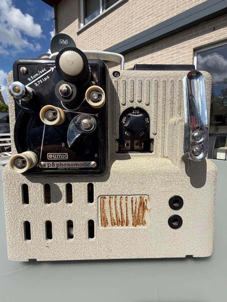 Vintage Eumig P8 Phonomatic Novo Projector, Collections, Appareils photo & Matériel cinématographique, Enlèvement, 1960 à 1980