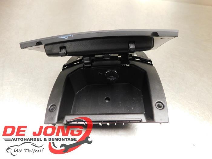 Opbergvak van een Ford Transit Courier, Gebruikt, -, -, Ophalen of Verzenden