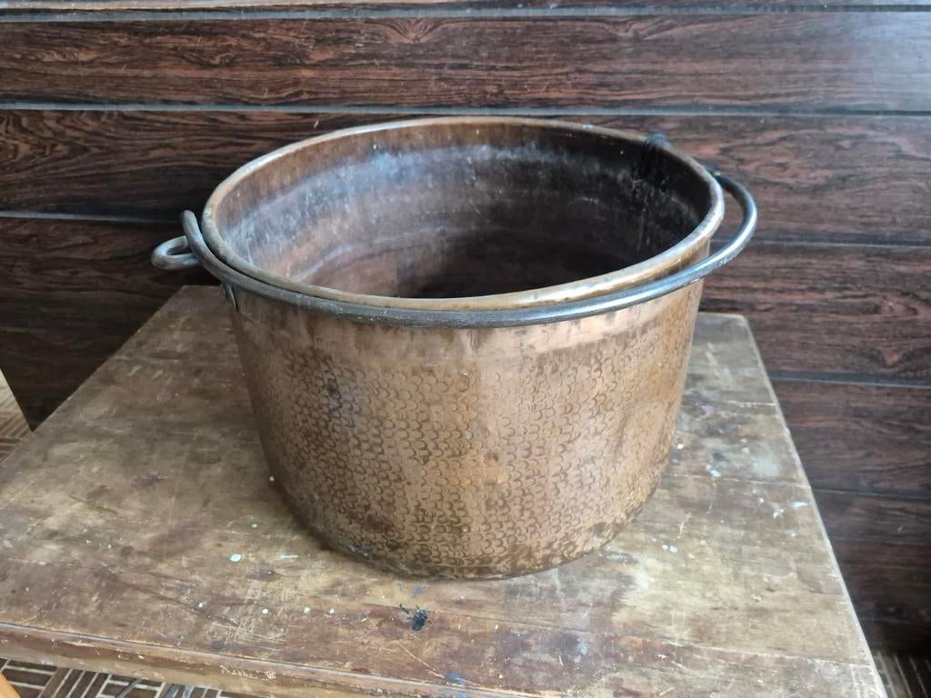 Grote ketel, Enlèvement