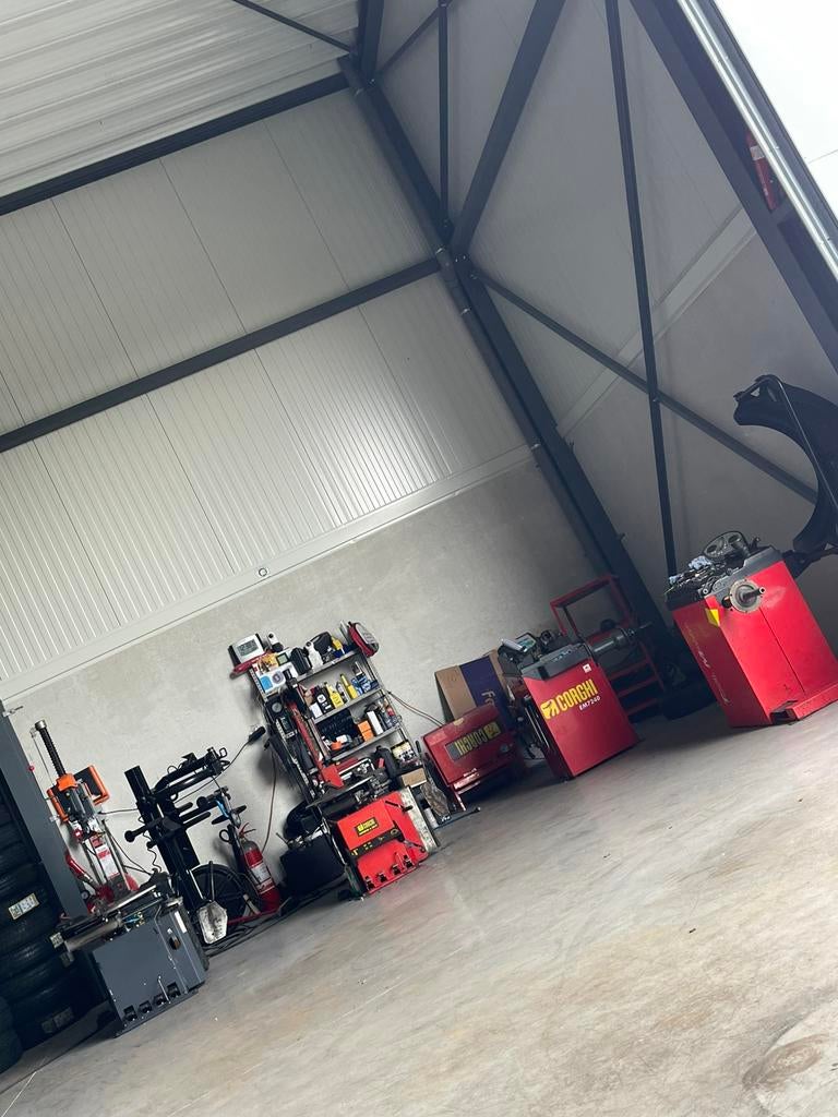 Adres: Groenmolenstraat 22 bus 1 3570 Alken 0493 33 22 28, Auto diversen, Autosport-onderdelen, Ophalen of Verzenden