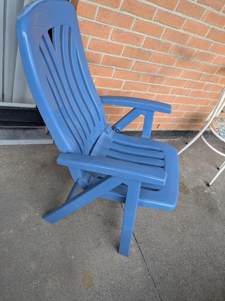 Chaise jardin bleu, Enlèvement, Comme neuf, Pliant