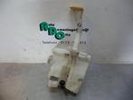 Réservoir lave-glace avant d'un Nissan Primera (Primera W99, -, Utilisé, -, Nissan