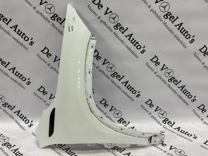 Aile avant droite d'un Mercedes GLA (9149), Autos : Pièces & Accessoires, 3 mois de garantie, Utilisé, -, -