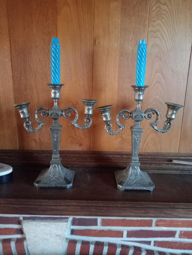 2 chandeliers décoratifs à 2 bras, Antiquités & Art, Enlèvement ou Envoi, Autres matériaux