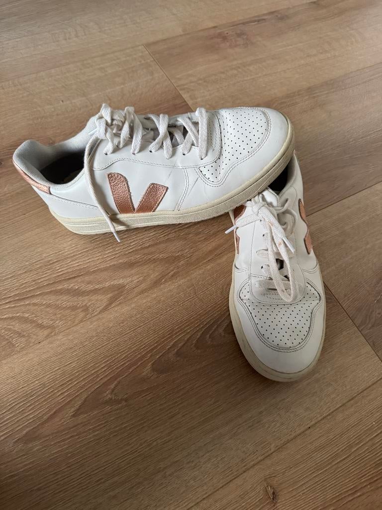 Veja maat 39, Enlèvement, Comme neuf