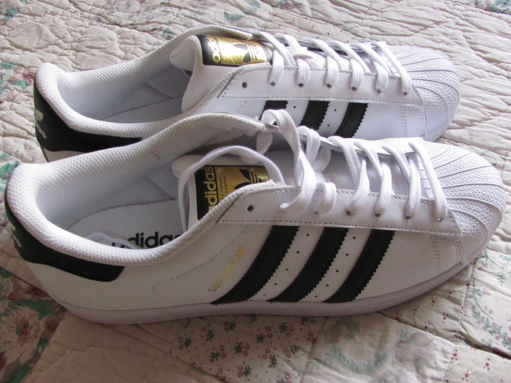 Sneakers Adidas Superstar maat 44 - wit, Kleding | Heren, Schoenen, Nieuw, Sneakers, Wit, Ophalen of Verzenden