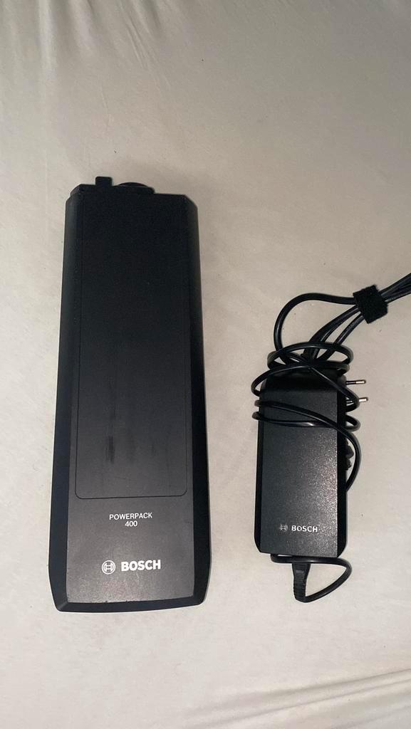 Bosch PowerPack 400-batterij + originele Bosch-oplader, Fietsen en Brommers, Fietsaccessoires | Fietsaccu's, Zo goed als nieuw