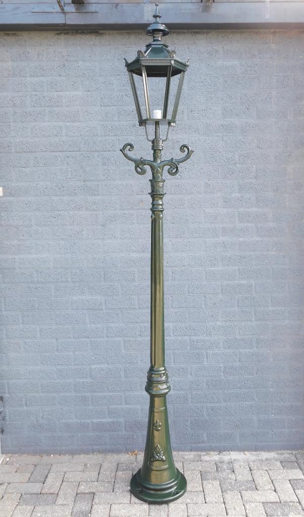 Klassieke lantaarn 'Barcelona' - buitenlamp, Antiek en Kunst, Antiek | Verlichting, Ophalen of Verzenden