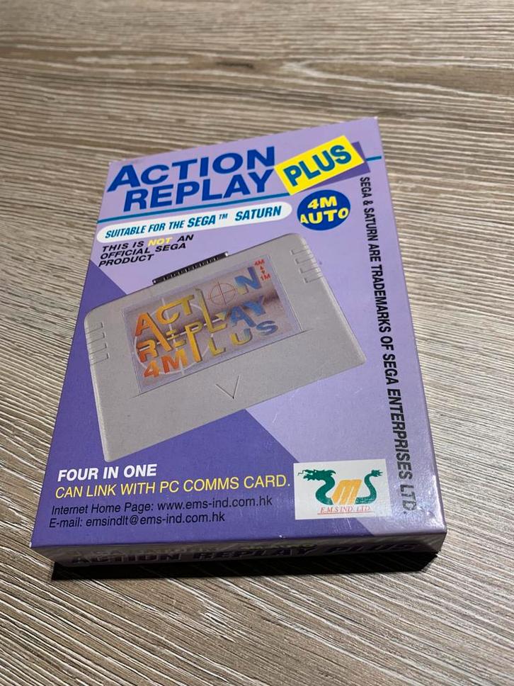 Sega Saturn Action Replay Plus, Games en Spelcomputers, Games | Sega, Zo goed als nieuw, Ophalen of Verzenden
