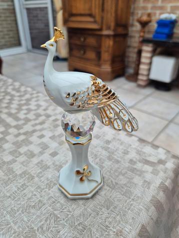 Vintage Italianse Capodimonte Swarovski pauw beeld- gemerkt  beschikbaar voor biedingen