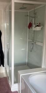 Douche, bad , lavabomeubel, Ophalen, Gebruikt, Met douche