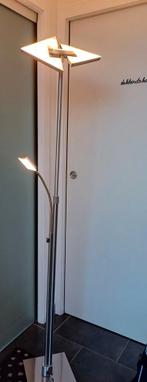 Moderne staanlamp 3 soorten licht, Huis en Inrichting, Ophalen, Zo goed als nieuw