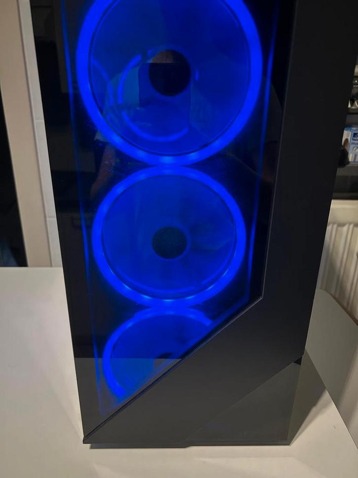 Game computer, Computers en Software, Desktop Pc's, Zo goed als nieuw, SSD, 16 GB, Ophalen