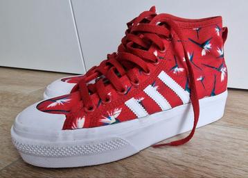 Adidas Thebe Magugu damesjassen beschikbaar voor biedingen