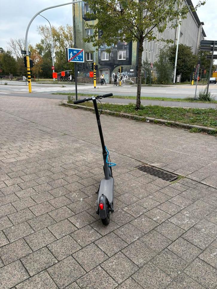 Ninebot g30 max, Fietsen en Brommers, Steps, Zo goed als nieuw, Ophalen