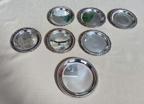 Set met 7 verzilverde onderzetters voor 1 fles en 6 glazen, Antiek en Kunst, Antiek | Zilver en Goud, Zilver, Ophalen of Verzenden